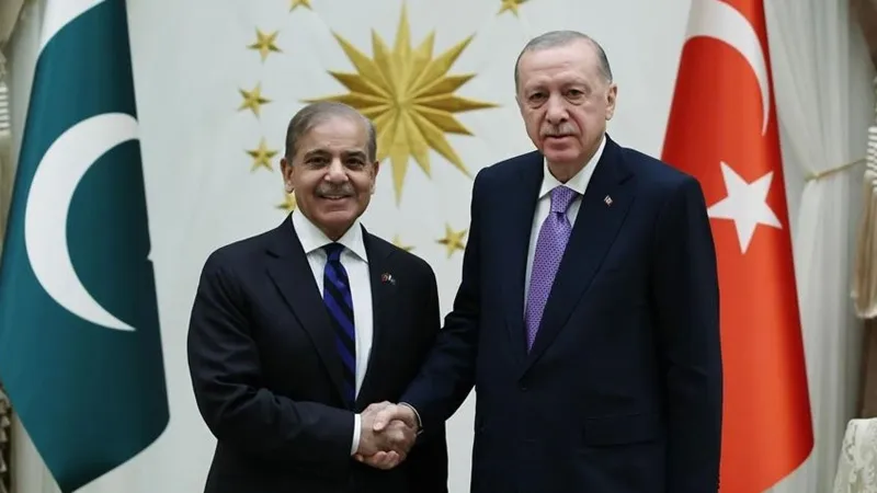 Cumhurbaşkanı Erdoğan, bugün İstanbul'da Şahbaz Şerif’i kabul edecek