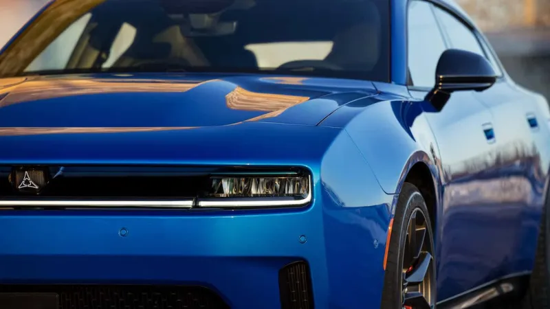 Dodge Charger sahipleri, araçlarının kendiliğinden hızlandığını bildiriyor