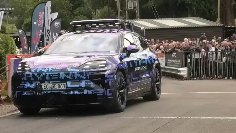 Elektrikli Porsche Cayenne, sessiz sedasız bir rekor kırdı