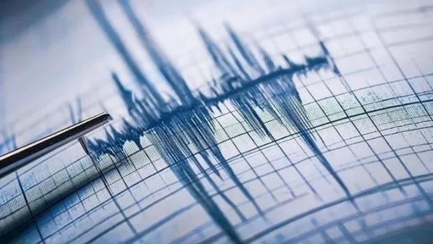 Endonezya'da Şiddetli Deprem! Tsunami Alarmı Verildi Mi?