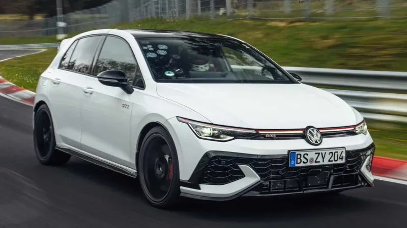 Golf GTI Edition 50, Nürburgring'deki en hızlı Volkswagen modeli oldu!