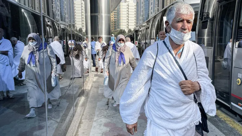Hacı adaylarının Arafat yolculuğu başlıyor