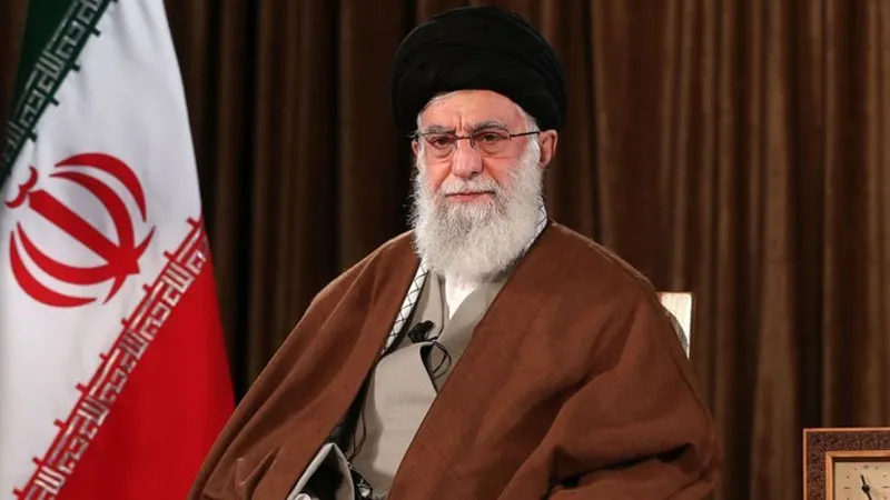 İran lideri Hamaney: İsrail'e sert karşılık vereceğiz