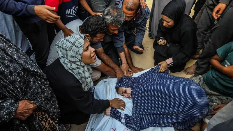 İsrail'den Gazze'ye Kanlı Saldırı: Yardım Bekleyen Siviller Vuruldu!