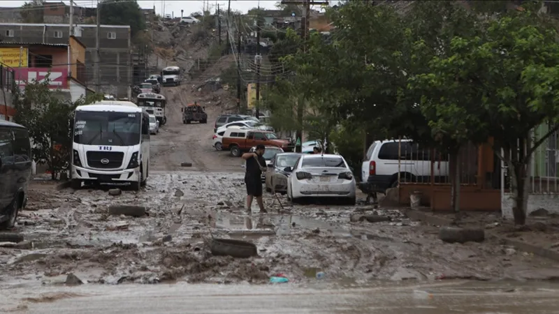 Meksika'da Sel Felaketi: Ölü Sayısı Şoke Etti!