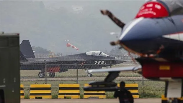 Çin ve Mısır'dan Dev Tatbikat! Medeniyet Kartalları Uçuşa Geçti