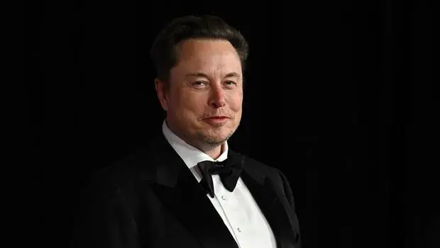 Elon Musk 14'üncü kez baba oldu