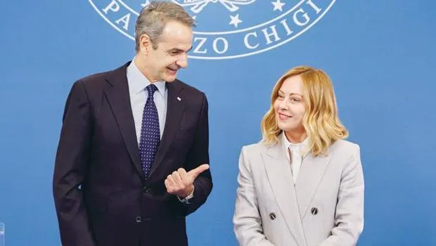 Miçotakis'ten Avrupa Turu: Türkiye'yi Şikayet Etti!