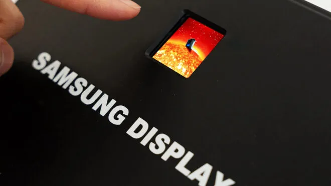 Samsung'dan Devrim! 5000 PPI XR Başlık Paneli Tanıtıldı!