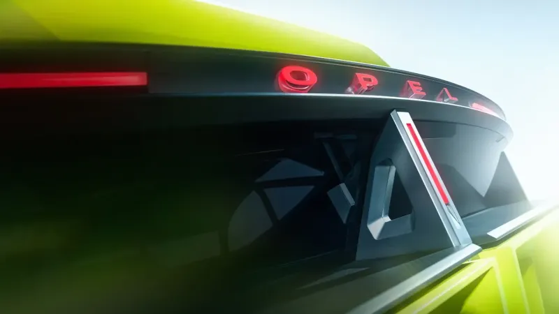 Opel'den Şok Diziayn! Yeni GSE Prototipi IAA 2025'te Görücüye Çıkıyor!