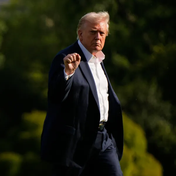 Trump'tan Vatandaşlık Şoku! Doğumla Vatandaşlık Kalkıyor Mu?