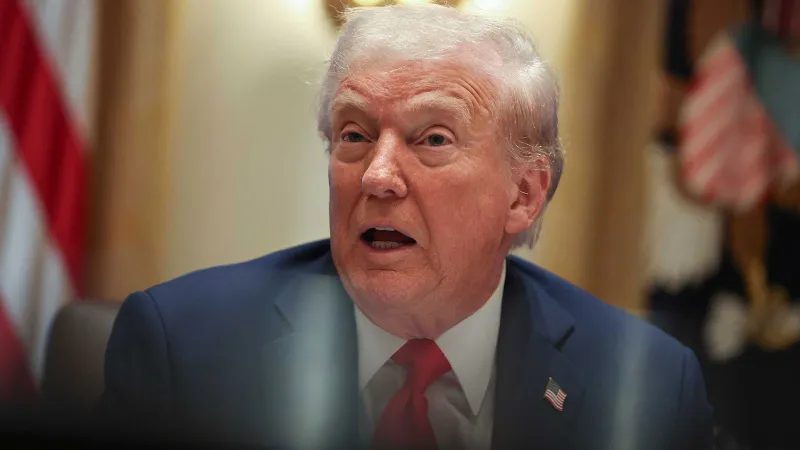 Trump'tan Orta Doğu'da barış mesajı: Büyük ülkeler bir araya gelip işi bitirmeli