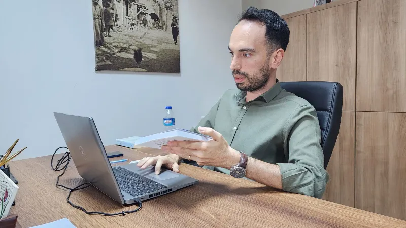 Türk toplumu şu an 7 saat 13 dakikasını internette geçiriyor