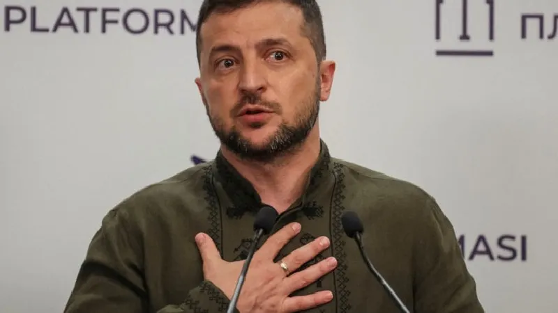 Zelenski, Trump ile Rusya'ya karşı yaptırımlar hakkında görüşmek istediğini belirtti